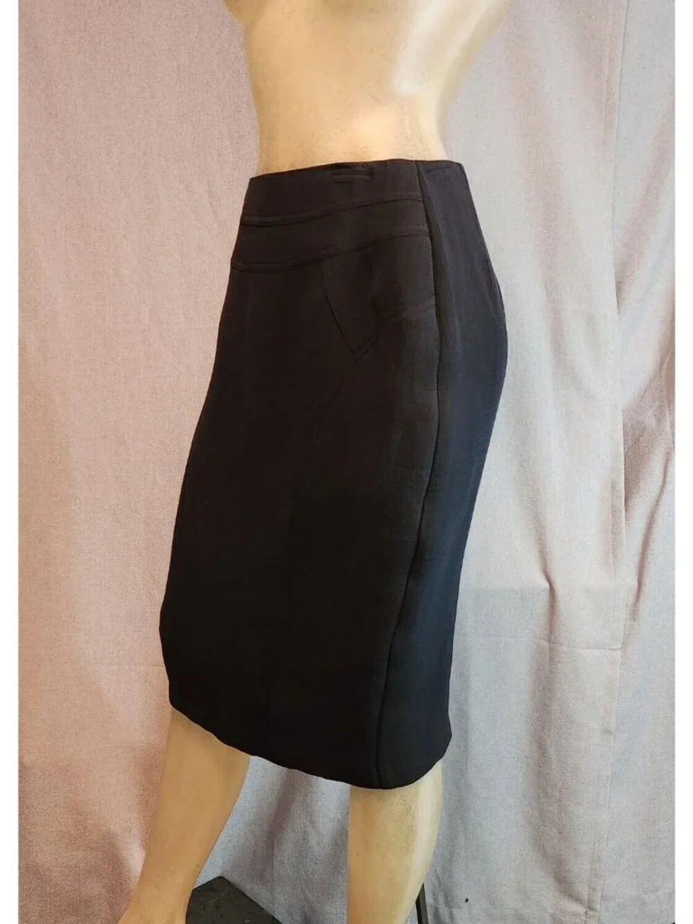 Eva Franco Solid Black Gauze Knee Length Pencil Skirt Womens Size 2 XSMALL USED